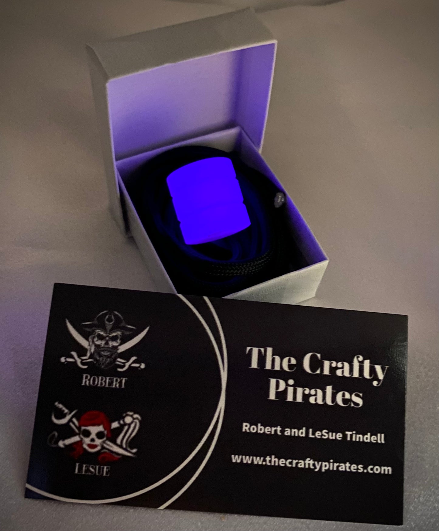 Glow In The Dark EDC Lanyard Bead (Comes with 5 Feet Free Paracord)